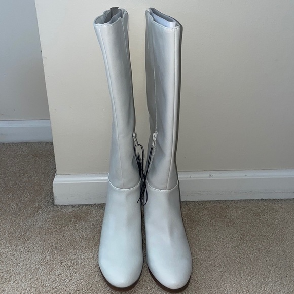 Womens New Universal Thread Long White Heel Boots - Picture 1 of 8